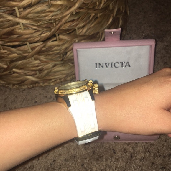 Invicta Reserve deep diver watch - Picture 6 of 8